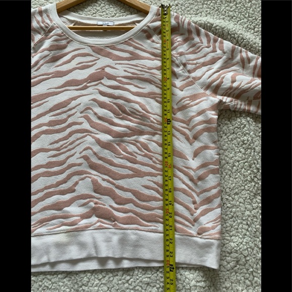RAILS THEO SWEATSHIRT IN ZEBRA PRINT - Picture 12 of 13